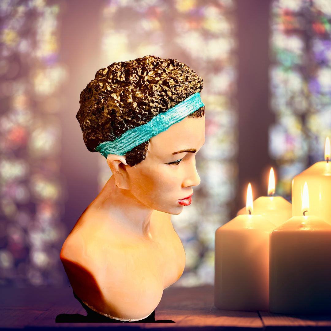 Urban Empress Figural Candle